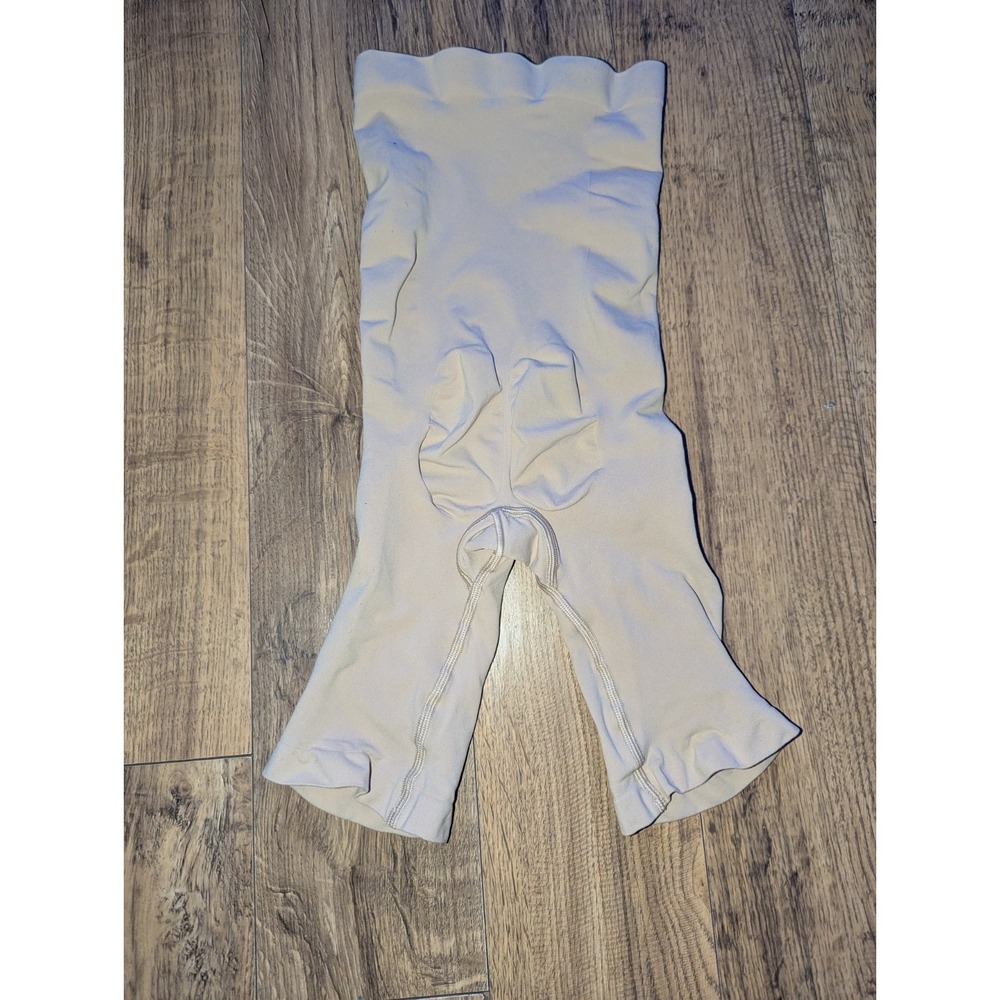 Skims SEAMLESS SCULPT High Waisted Mid Thigh Size Medium Beige - Picture 5 of 7